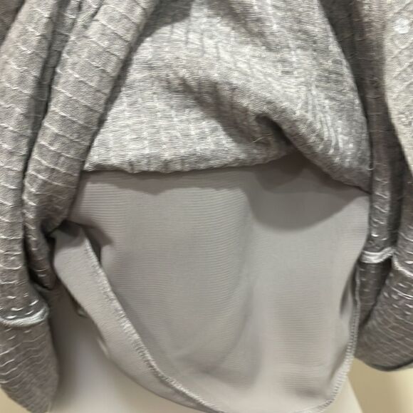 NWOT Laundry by Design grey sequin dress. Size XS extra small - Picture 4 of 7